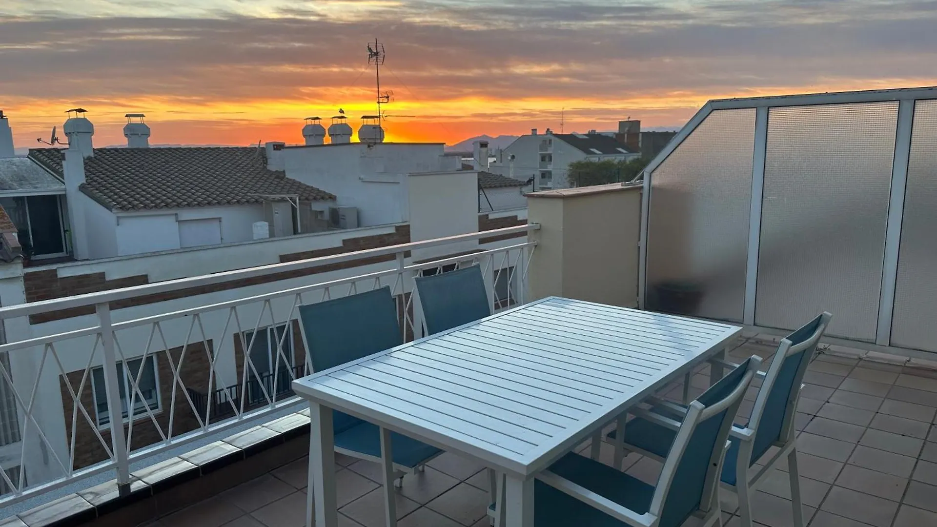 Agi Solimar Atico Roses Apartment